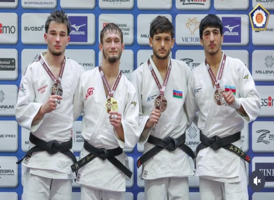 &quot;Judo Club 2012&rdquo;nin cüdoçuları fəxri kürsüdə